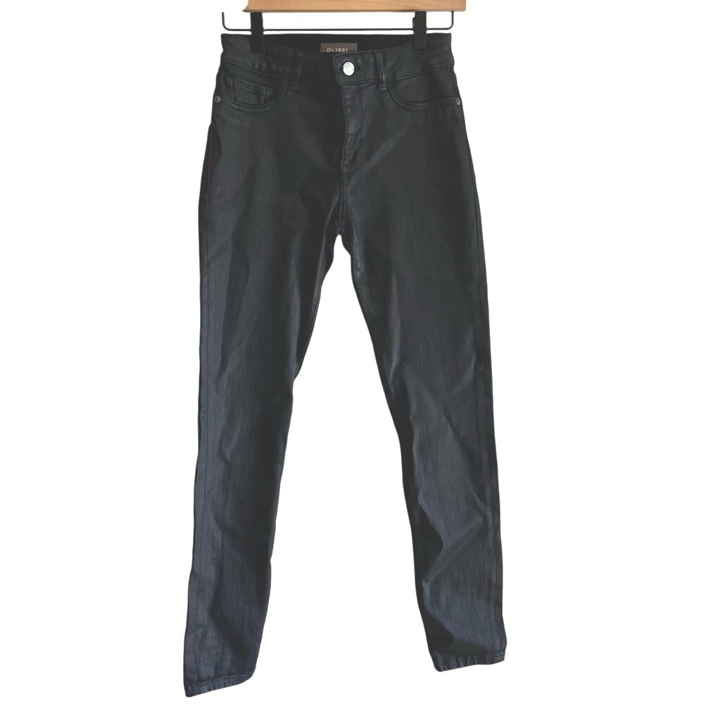 DL1961 Florence Black Coated Denim Size‎ 25 Feminine Chic Ankle Jeans